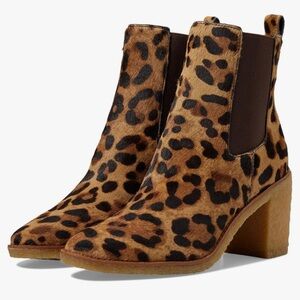 New in box Lauren Ralph Lauren Marianna Brown Estate leopard booties…
